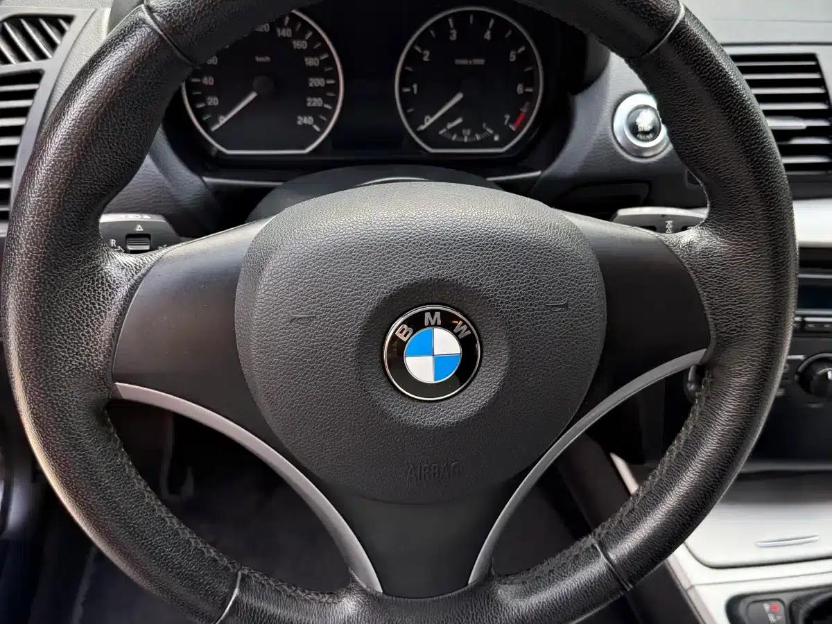 BMW 1 Series (Imported) 2010 120i Sport Limited Edition — миниатюра 15