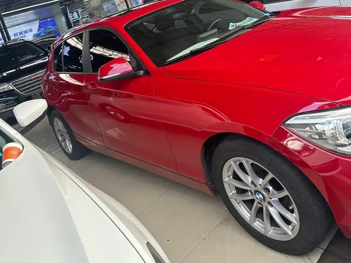 2013 BMW 1 Series (Imported) Facelift 118i Leading Edition — миниатюра 3