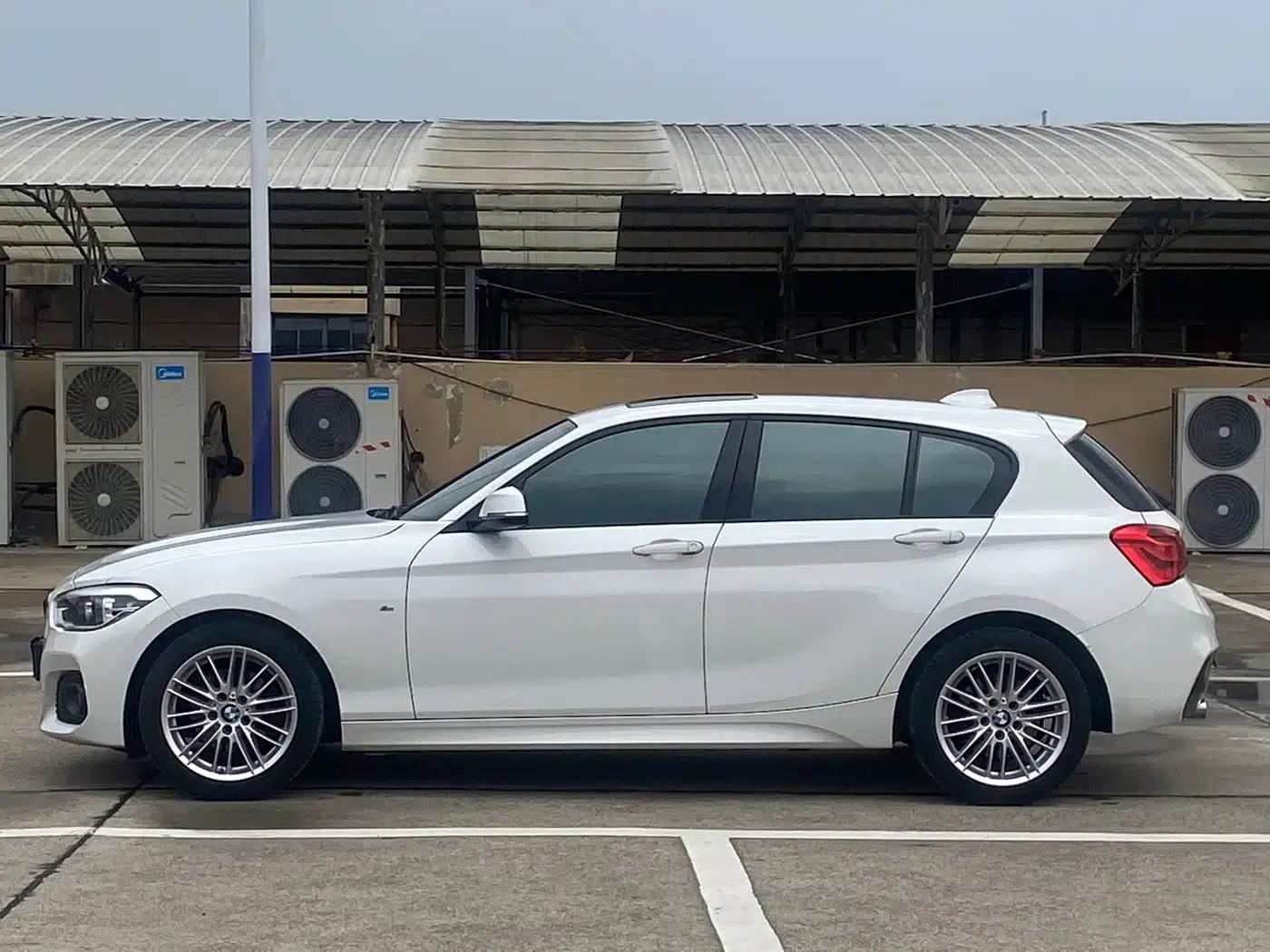 2018 BMW 1 Series Imported Model 120i M Sport Package — миниатюра 4