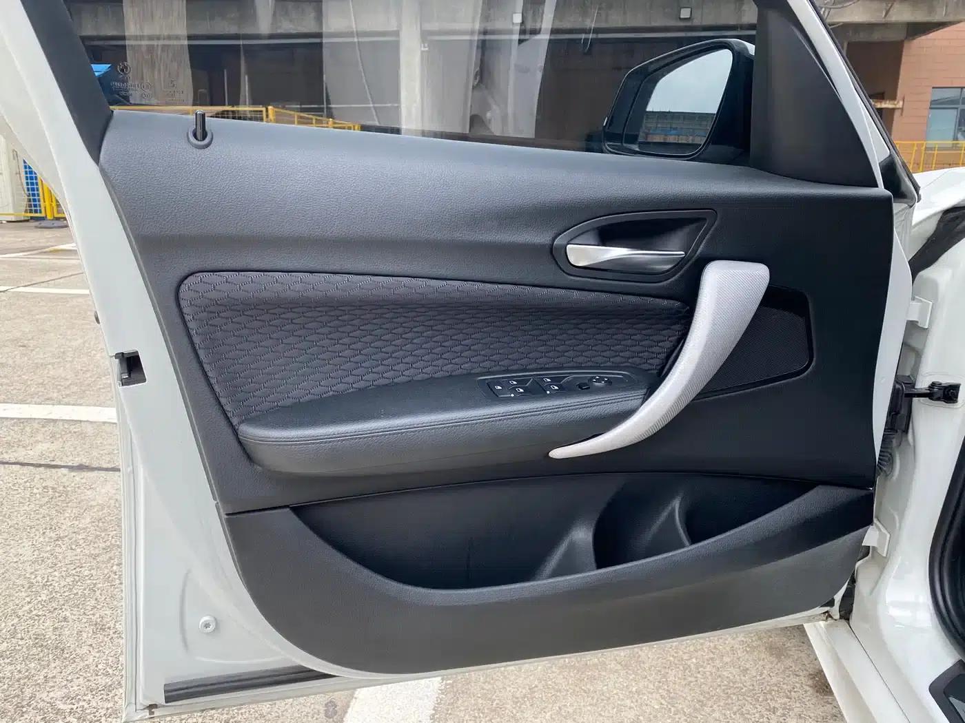 2018 BMW 1 Series Imported Model 120i M Sport Package — миниатюра 8
