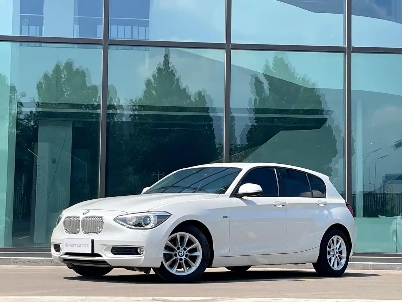 2013 BMW 1 Series (Imported) Facelift 116i Urban Edition — миниатюра 1