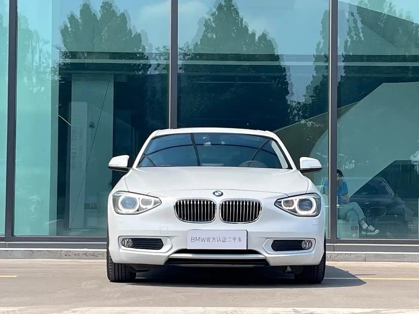 2013 BMW 1 Series (Imported) Facelift 116i Urban Edition — миниатюра 2