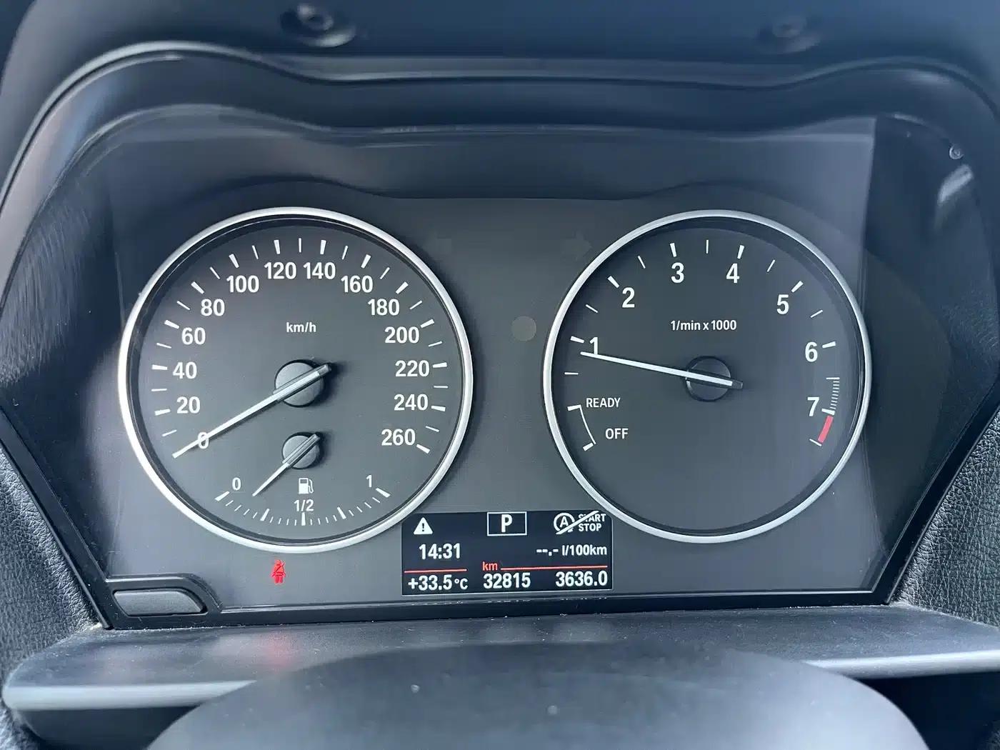 2013 BMW 1 Series (Imported) Facelift 116i Urban Edition — миниатюра 10