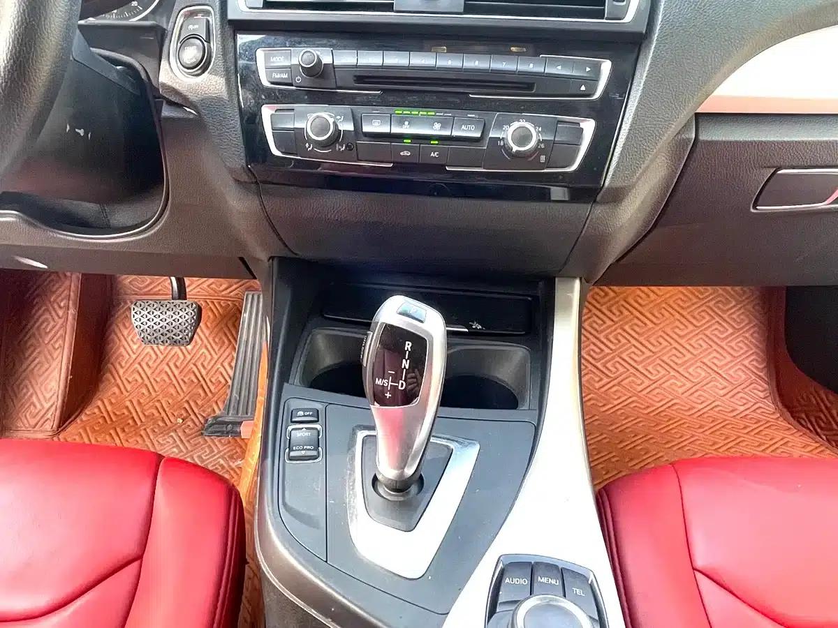 2015 BMW 1 Series Imported Model 118i Leading Edition — миниатюра 12