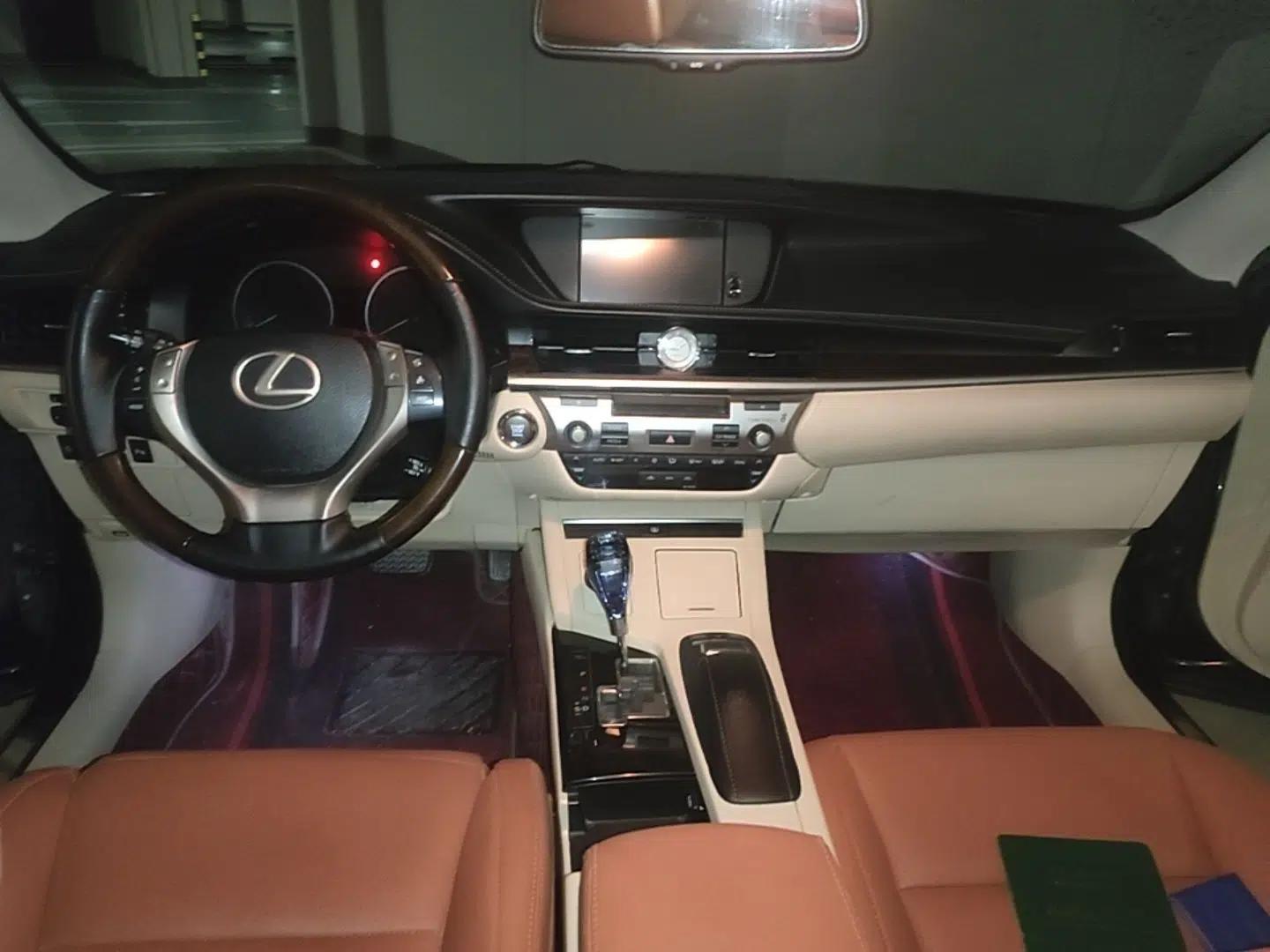 Lexus ES 2013 250 Elegant Edition — миниатюра 9