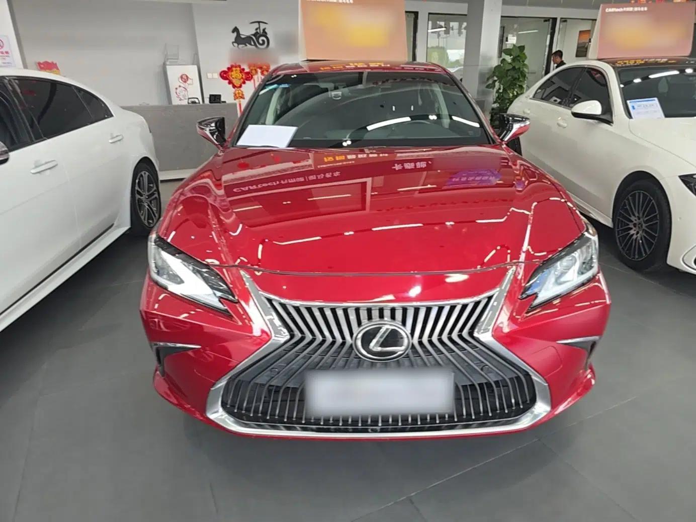 Lexus ES 2020 200 Excellence Edition — миниатюра 2