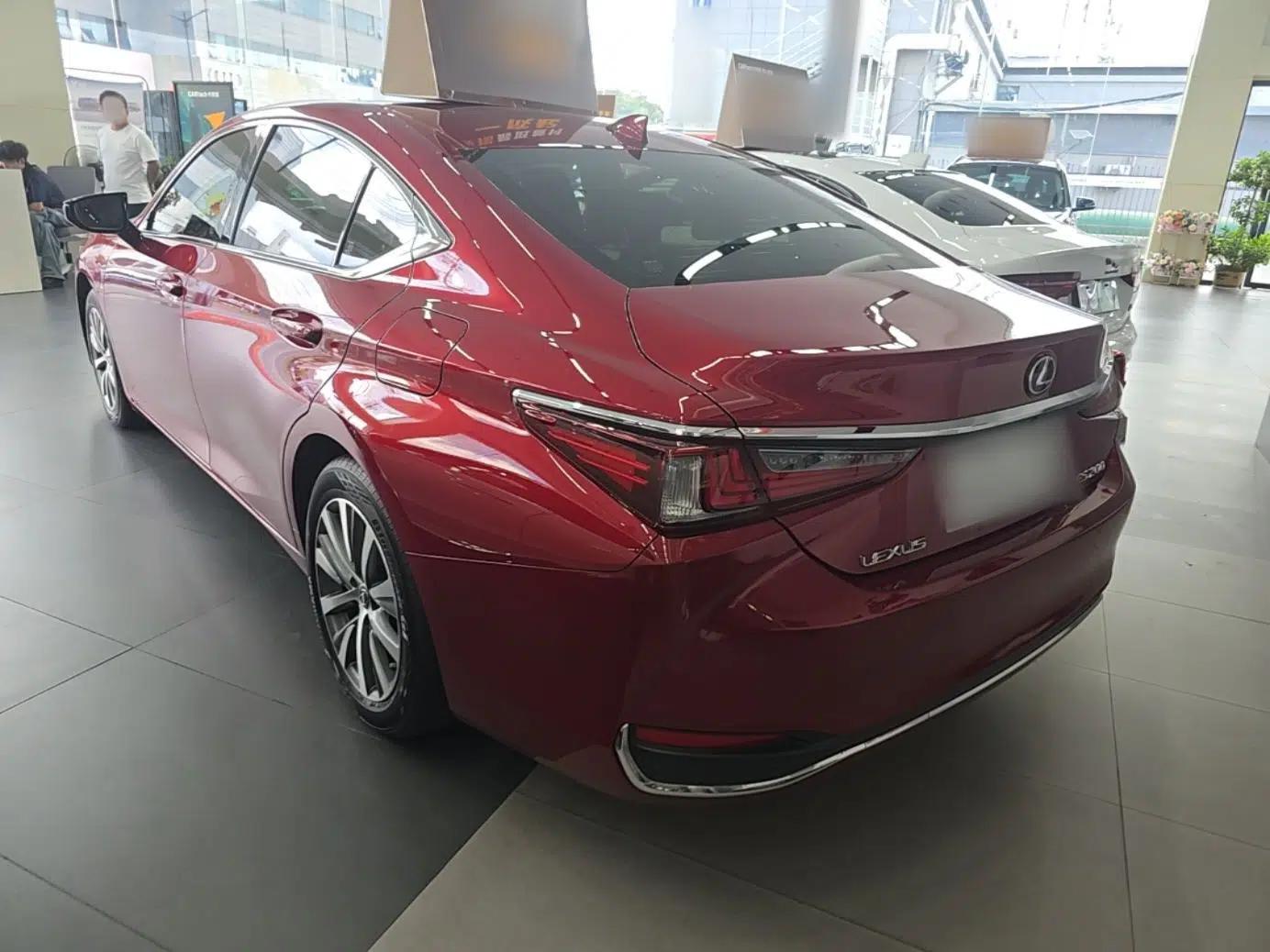 Lexus ES 2020 200 Excellence Edition — миниатюра 4