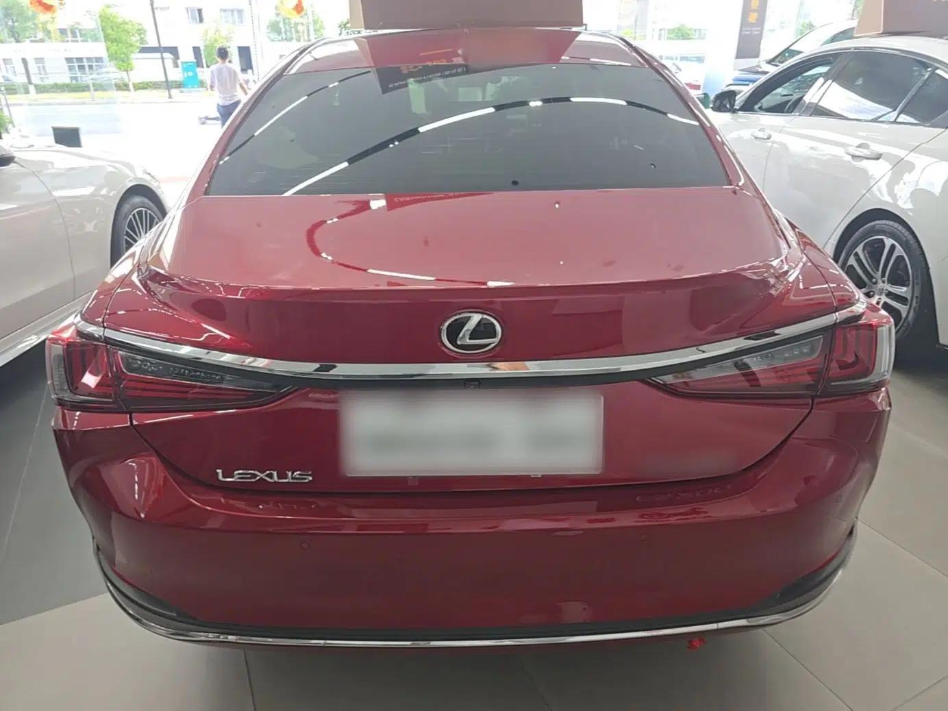 Lexus ES 2020 200 Excellence Edition — миниатюра 5