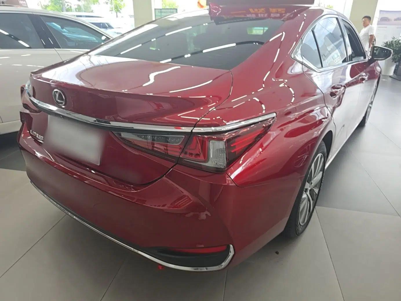 Lexus ES 2020 200 Excellence Edition — миниатюра 6