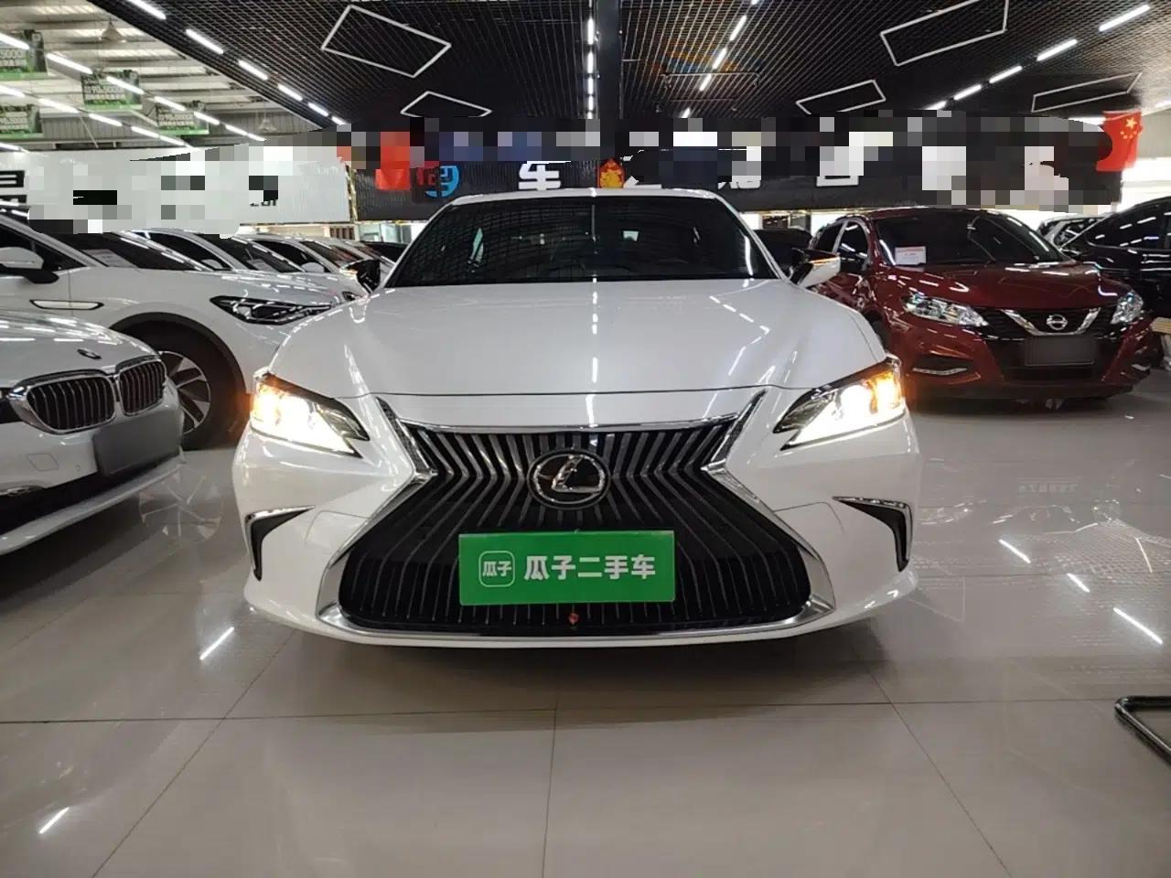 Lexus ES 2020 200 Excellence Edition — миниатюра 2