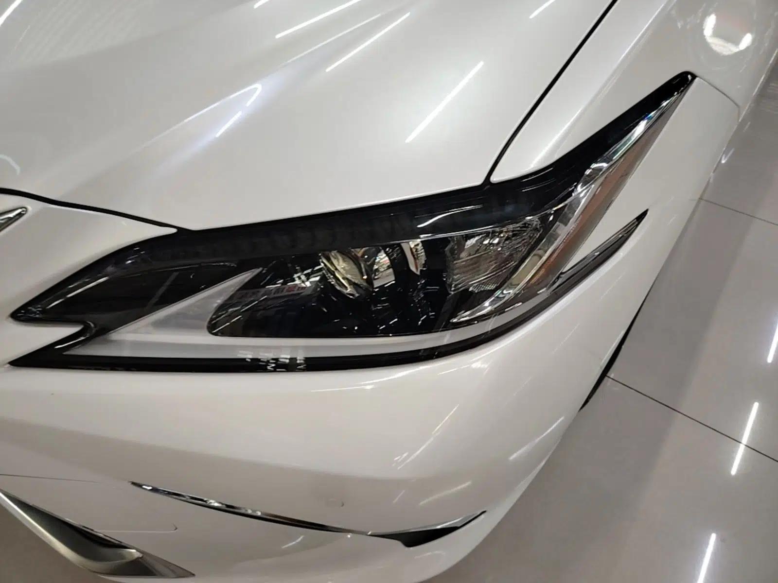 Lexus ES 2020 200 Excellence Edition — миниатюра 8