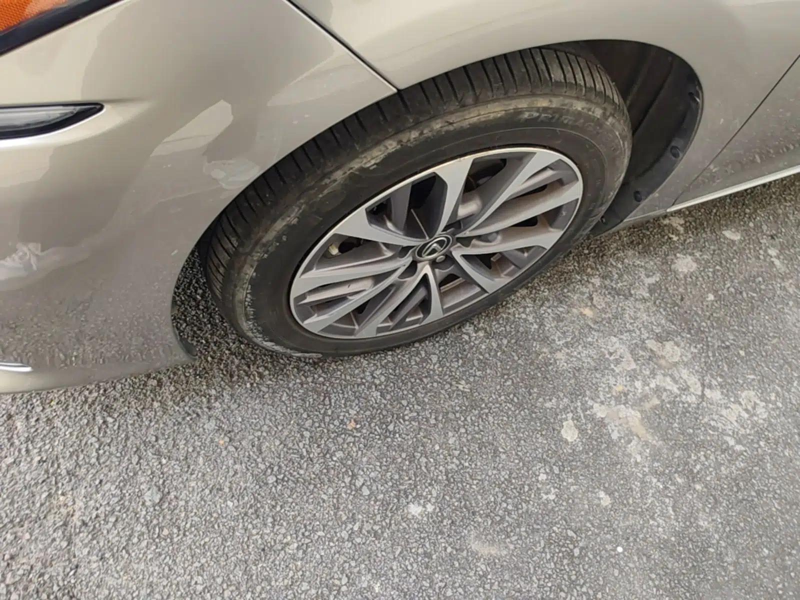 Lexus ES 2023 200 Excellence Edition — миниатюра 15