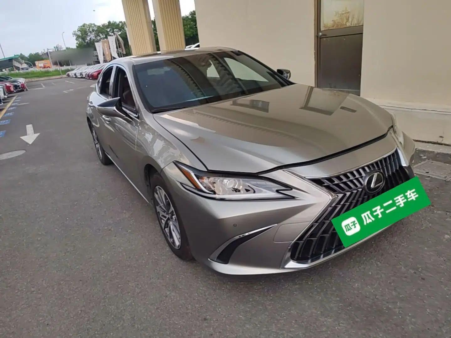 Lexus ES 2023 200 Excellence Edition — миниатюра 3