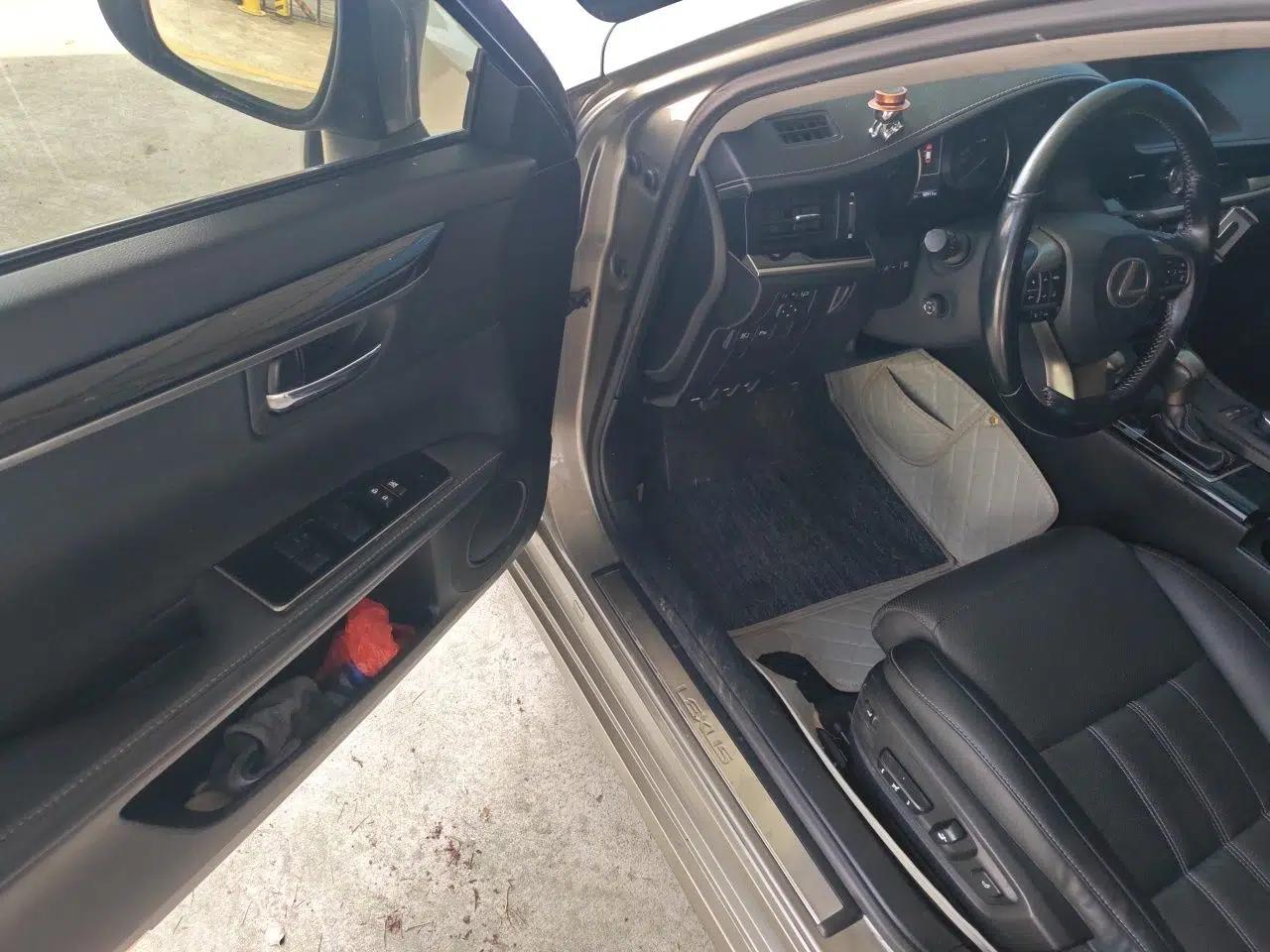 Lexus ES 2015 300h Comfort Edition — миниатюра 16