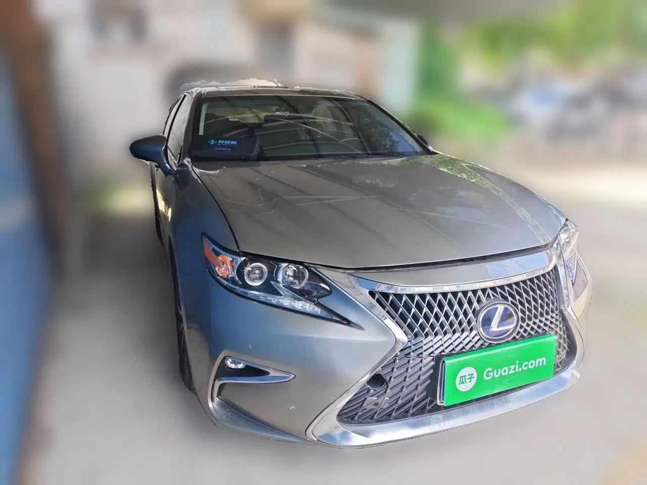 Lexus ES 2015 300h Comfort Edition — миниатюра 3