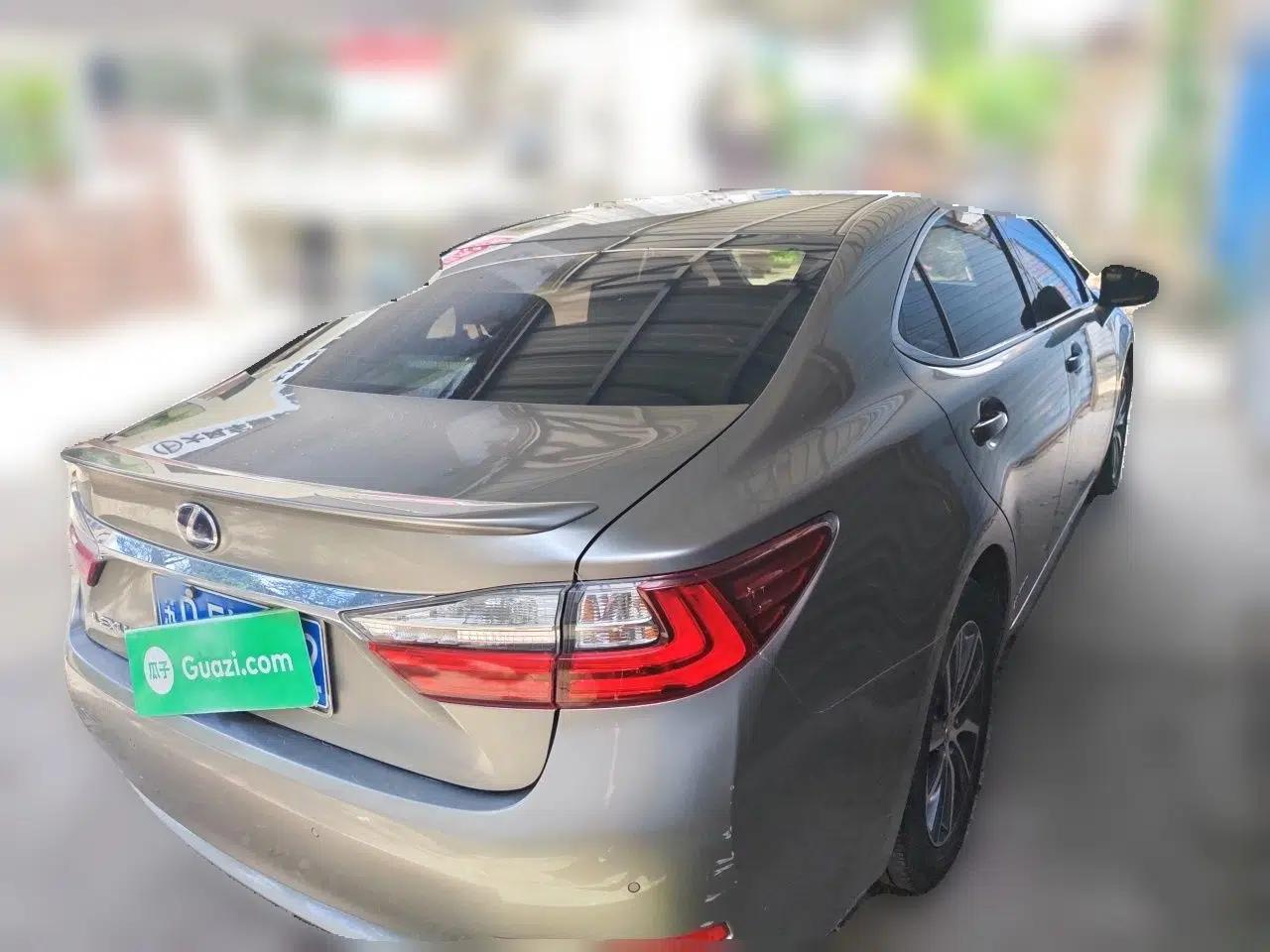 Lexus ES 2015 300h Comfort Edition — миниатюра 6