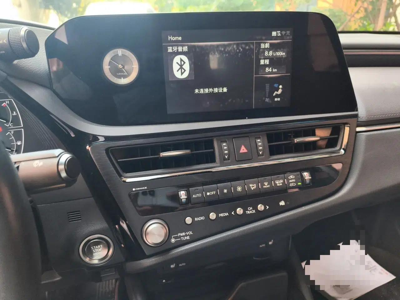 Lexus ES 2021 200 Excellence Edition — миниатюра 13