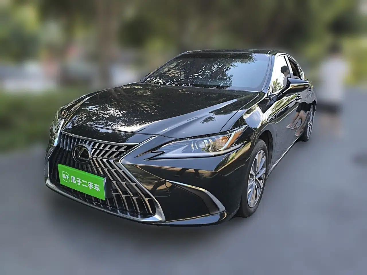 Lexus ES 2021 200 Excellence Edition — миниатюра 1