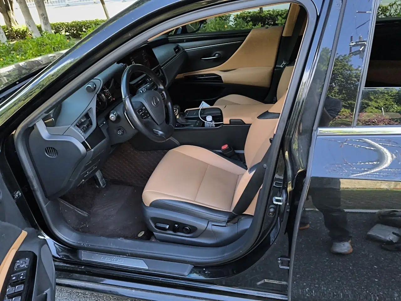 Lexus ES 2021 200 Excellence Edition — миниатюра 15