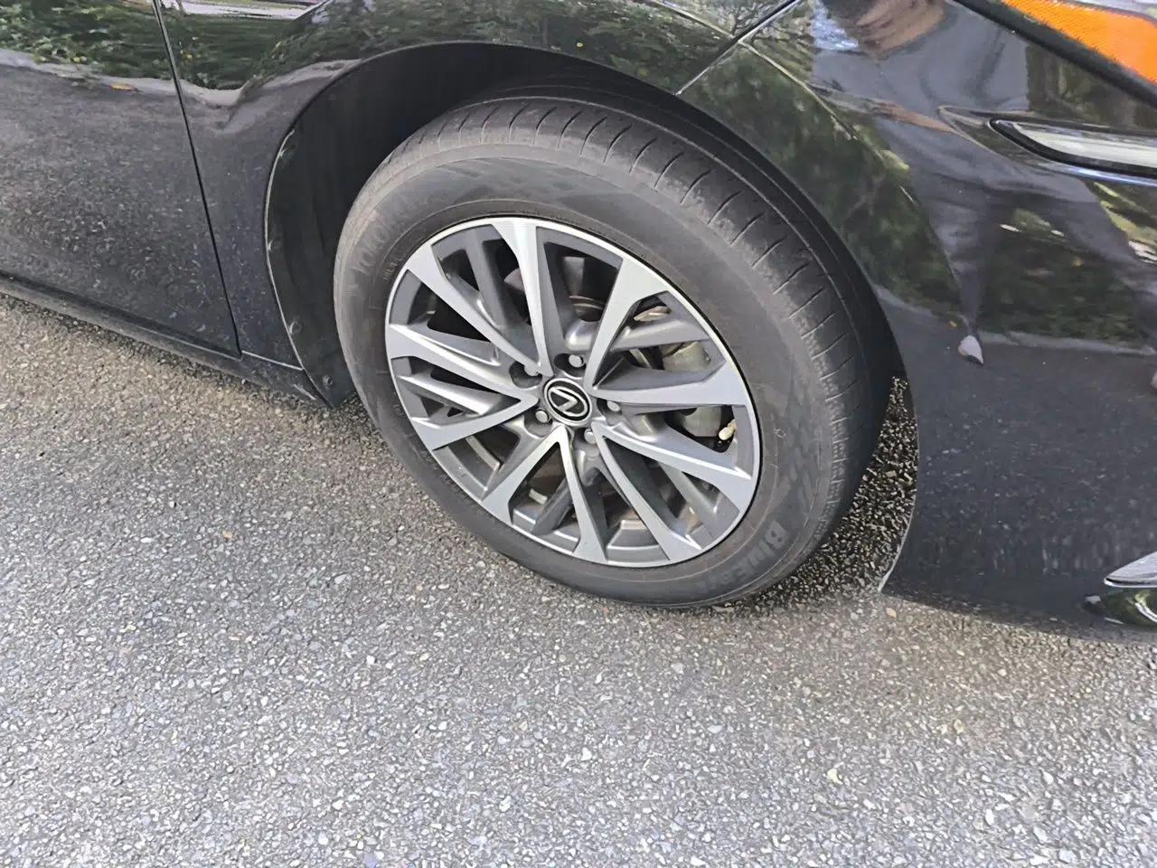 Lexus ES 2021 200 Excellence Edition — миниатюра 8