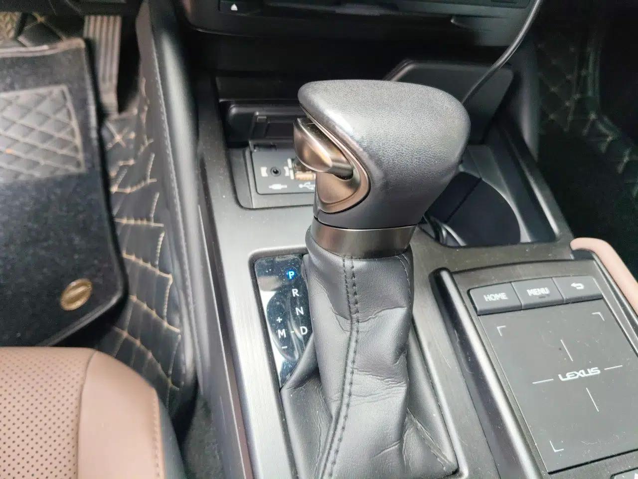 Lexus ES 2022 200 Excellence Edition — миниатюра 14