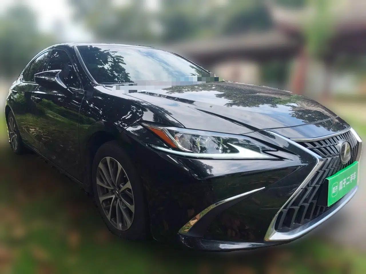 Lexus ES 2022 200 Excellence Edition — миниатюра 3