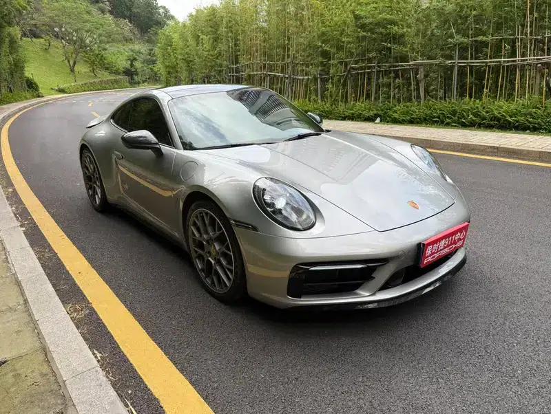 2023 Porsche 911 Carrera 3.0T — миниатюра 3