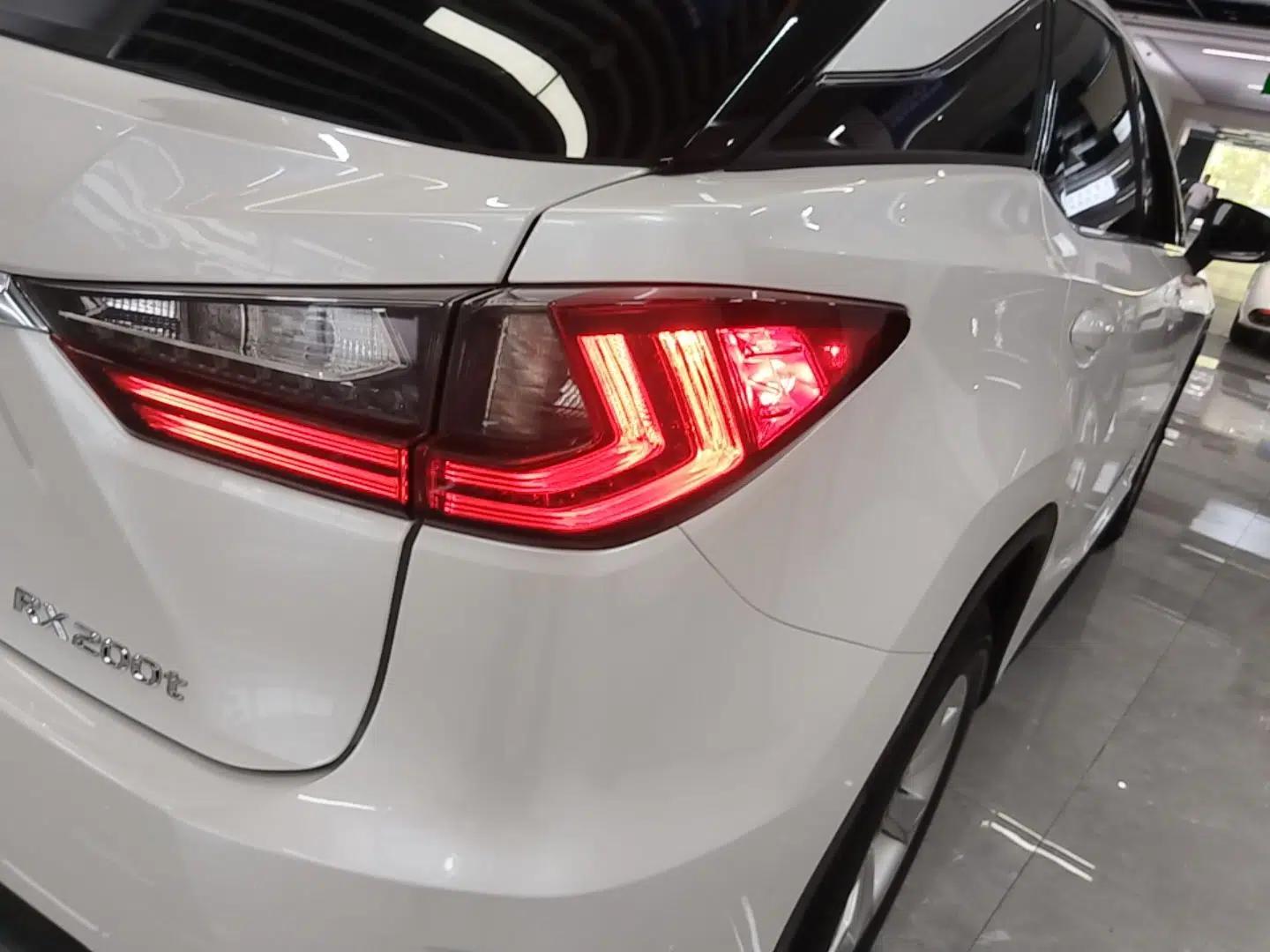 Lexus RX 2016 300 Two-Wheel Drive Elite Version China V Standard — миниатюра 9