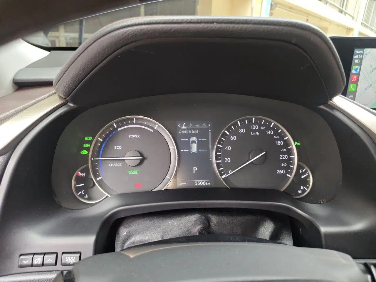 Lexus RX 2016 450h Four-Wheel Drive Luxury Edition — миниатюра 11