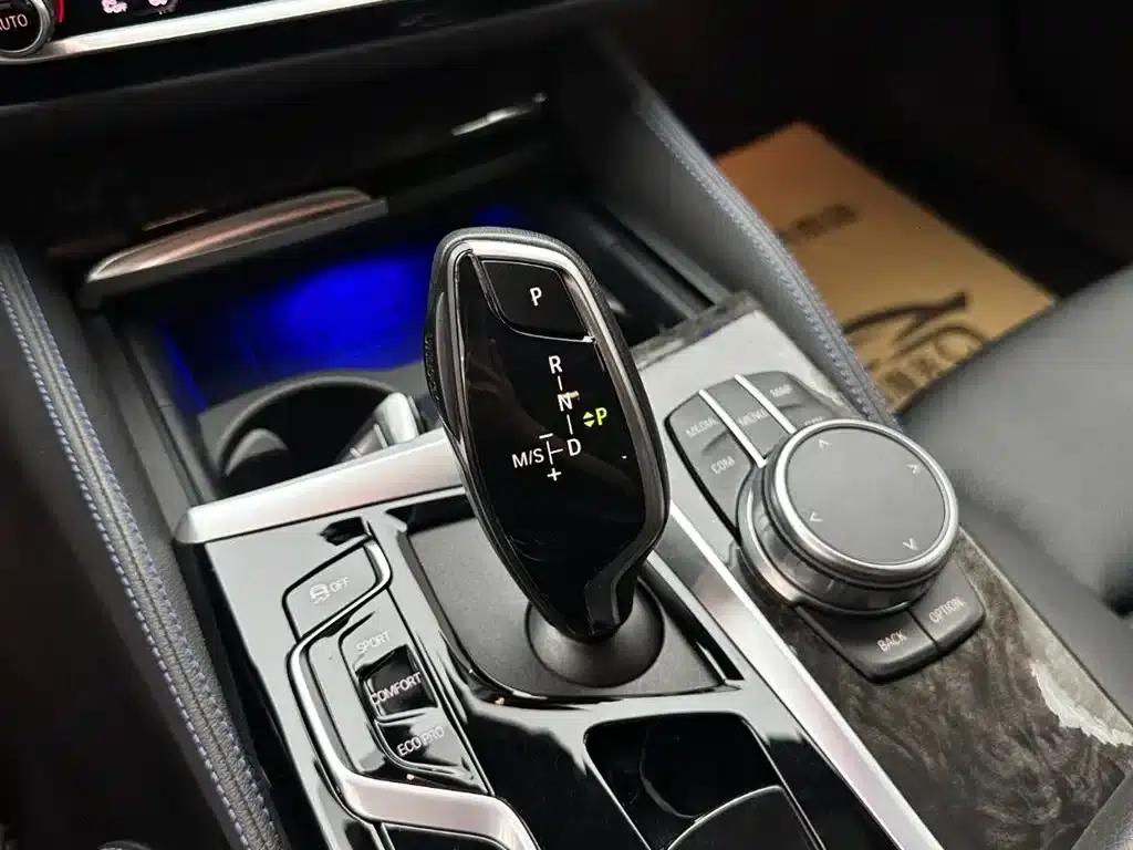 2021 BMW 6 Series GT 630i M Sport Package — миниатюра 18