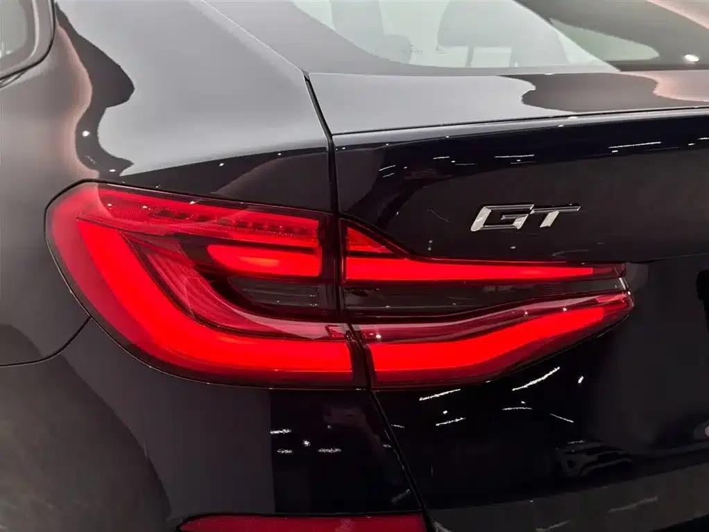 2021 BMW 6 Series GT 630i M Sport Package — миниатюра 21