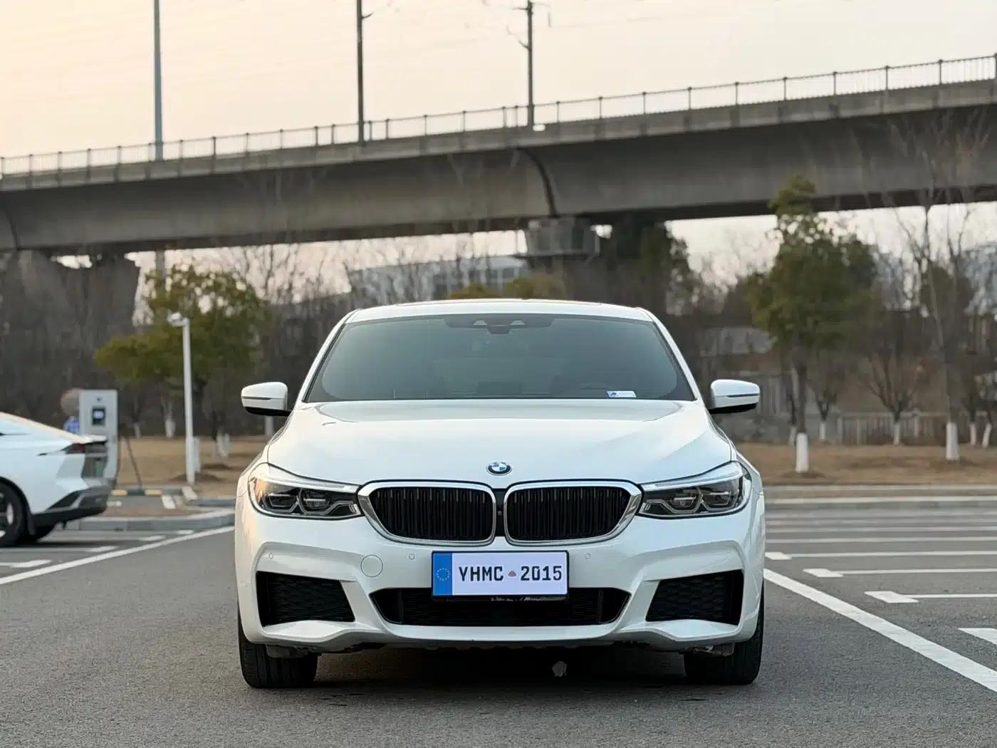 2019 BMW 6 Series GT 630i M Sport Package — миниатюра 2