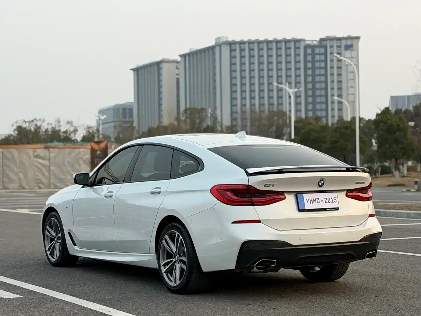 2019 BMW 6 Series GT 630i M Sport Package — миниатюра 19