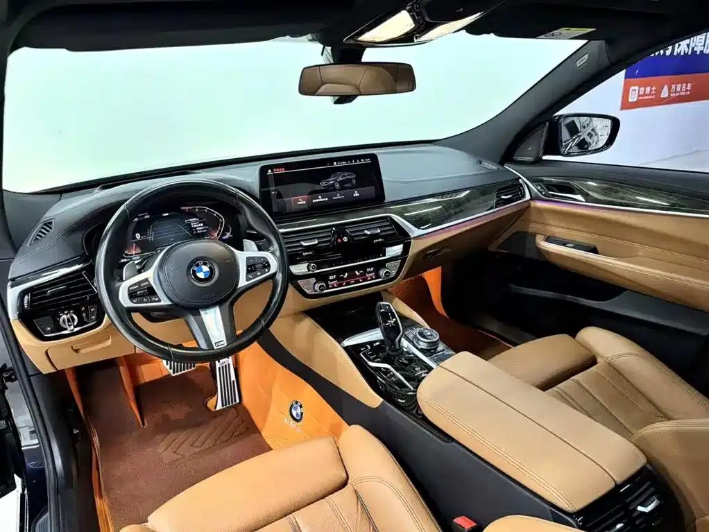 2021 BMW 6 Series GT 630i M Sport Package — миниатюра 24