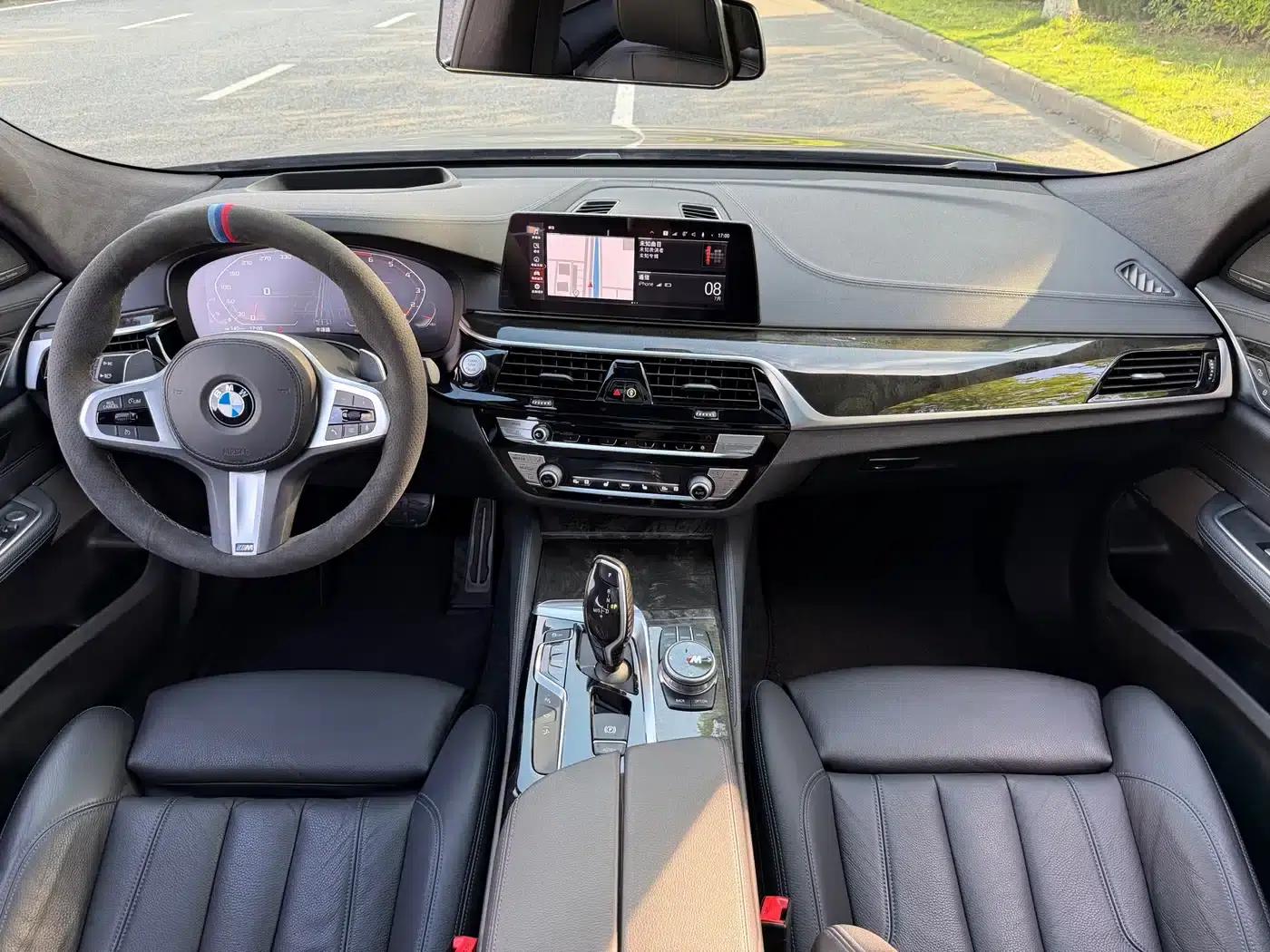 2020 BMW 6 Series GT 630i M Sport Package — миниатюра 12