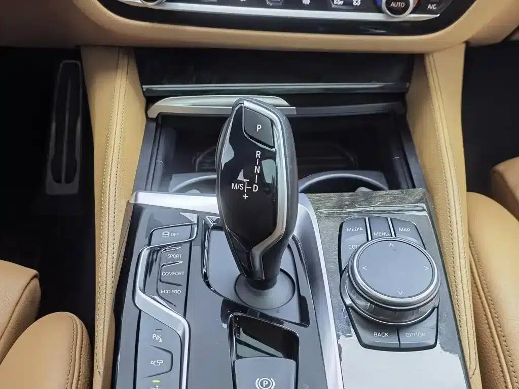 2018 BMW 6 Series GT 630i Luxury Design Package — миниатюра 13