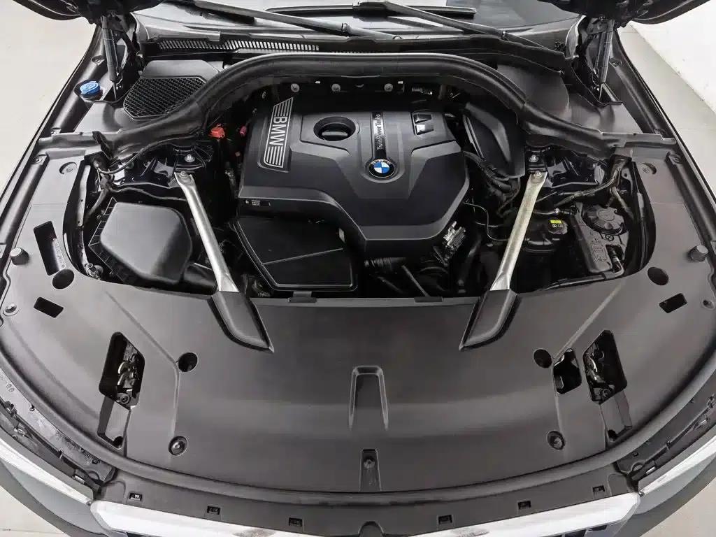 2018 BMW 6 Series GT 630i Luxury Design Package — миниатюра 6