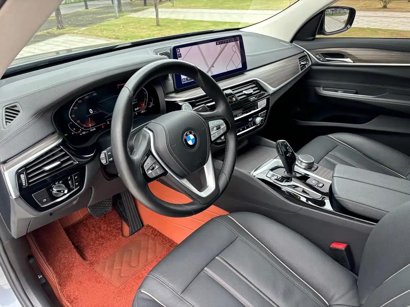 2021 BMW 6 Series GT 630i Luxury Design Package — миниатюра 16