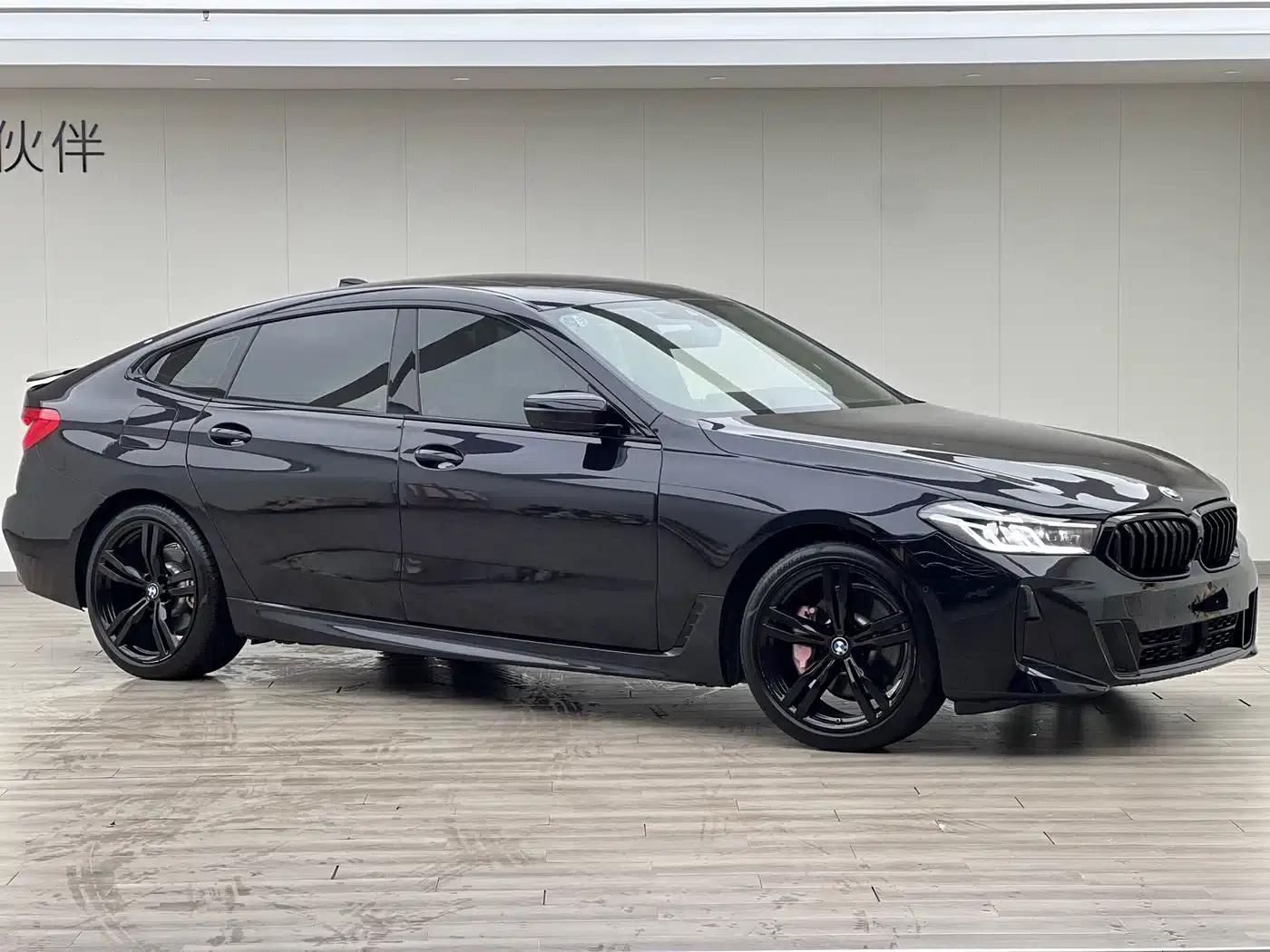 2021 BMW 6 Series GT 630i M Sport Package — миниатюра 1