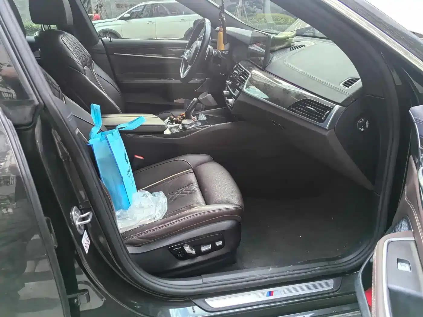 BMW 6 Series GT 2021 630i M Sport Grand Tourer — миниатюра 4