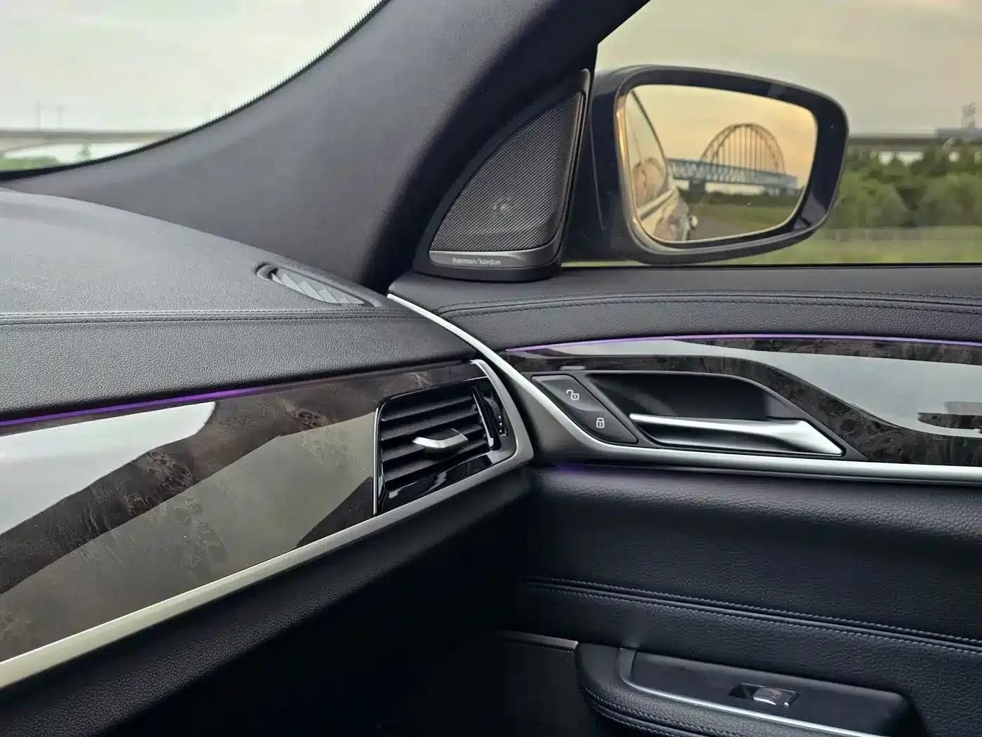2021 BMW 6 Series GT Facelift 630i M Sport Package — миниатюра 18