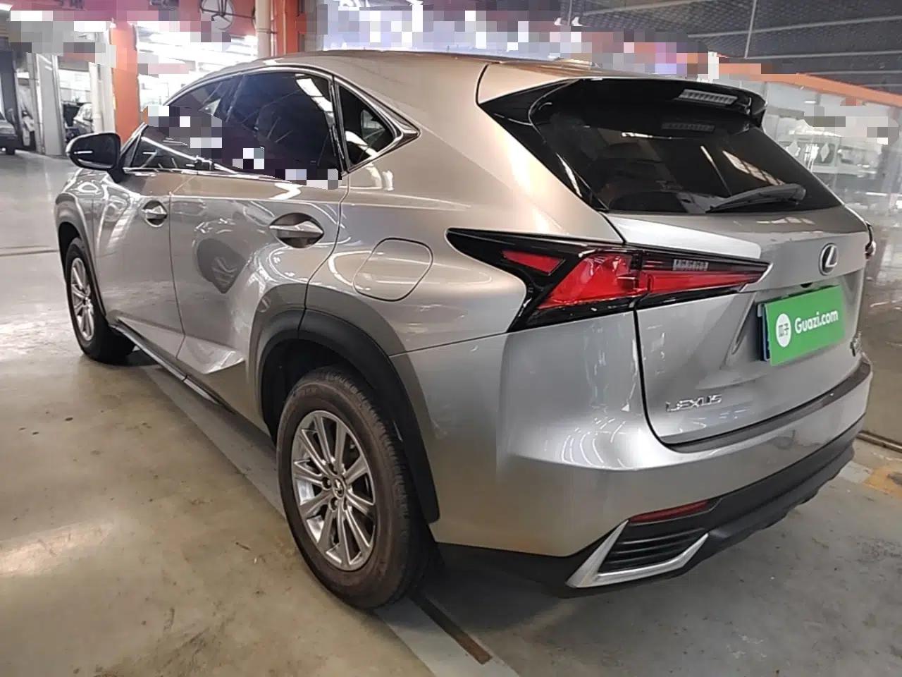 Lexus NX 2017 200 Front-Wheel-Drive X-Trail SE Edition — миниатюра 4