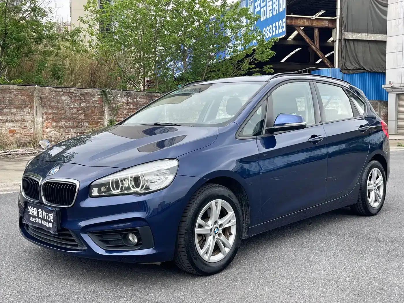 2016 BMW 2 Series Gran Tourer 218i Leading Edition — миниатюра 1