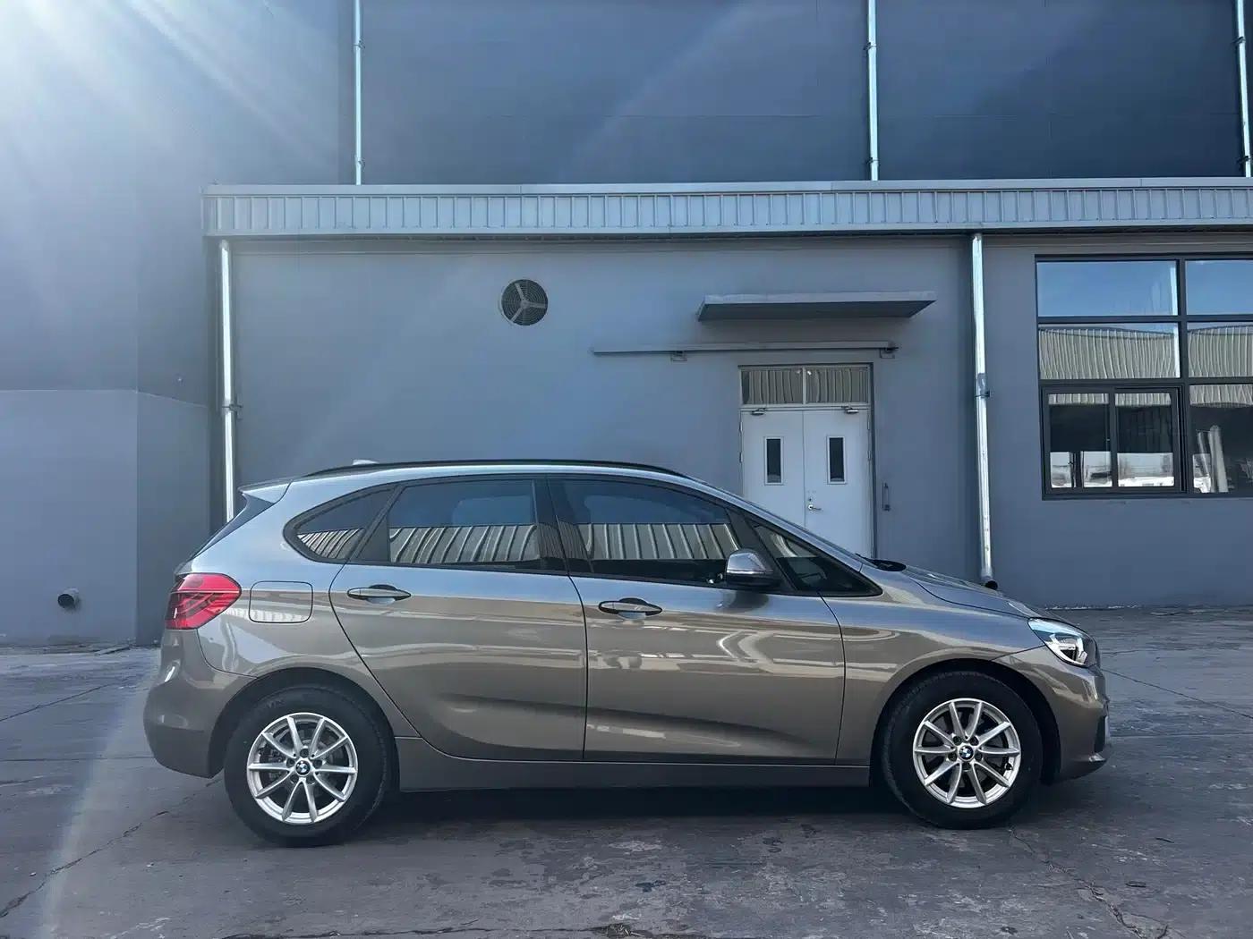 2016 BMW 2 Series Gran Tourer 218i Fashion Edition — миниатюра 11