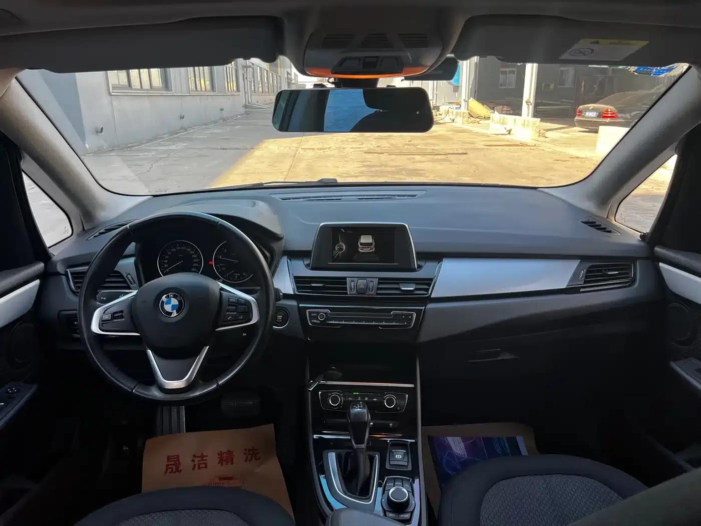 2016 BMW 2 Series Gran Tourer 218i Fashion Edition — миниатюра 5