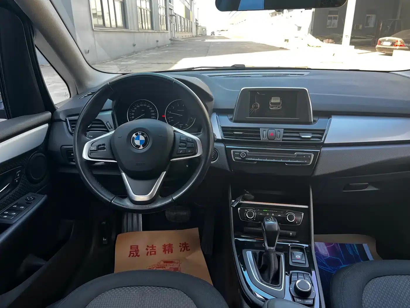 2016 BMW 2 Series Gran Tourer 218i Fashion Edition — миниатюра 6