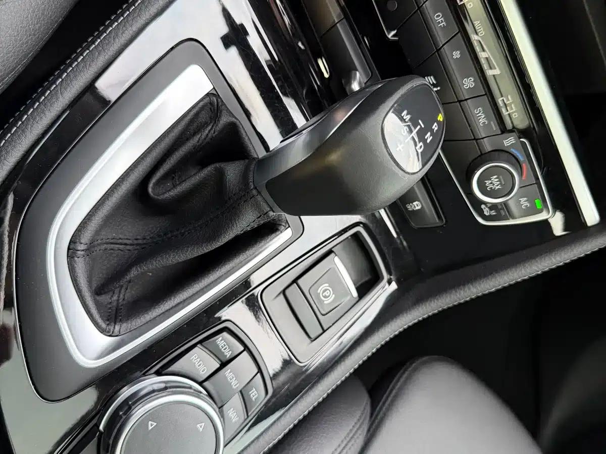 2016 BMW 2 Series Gran Tourer 218i Sport Design Package — миниатюра 13