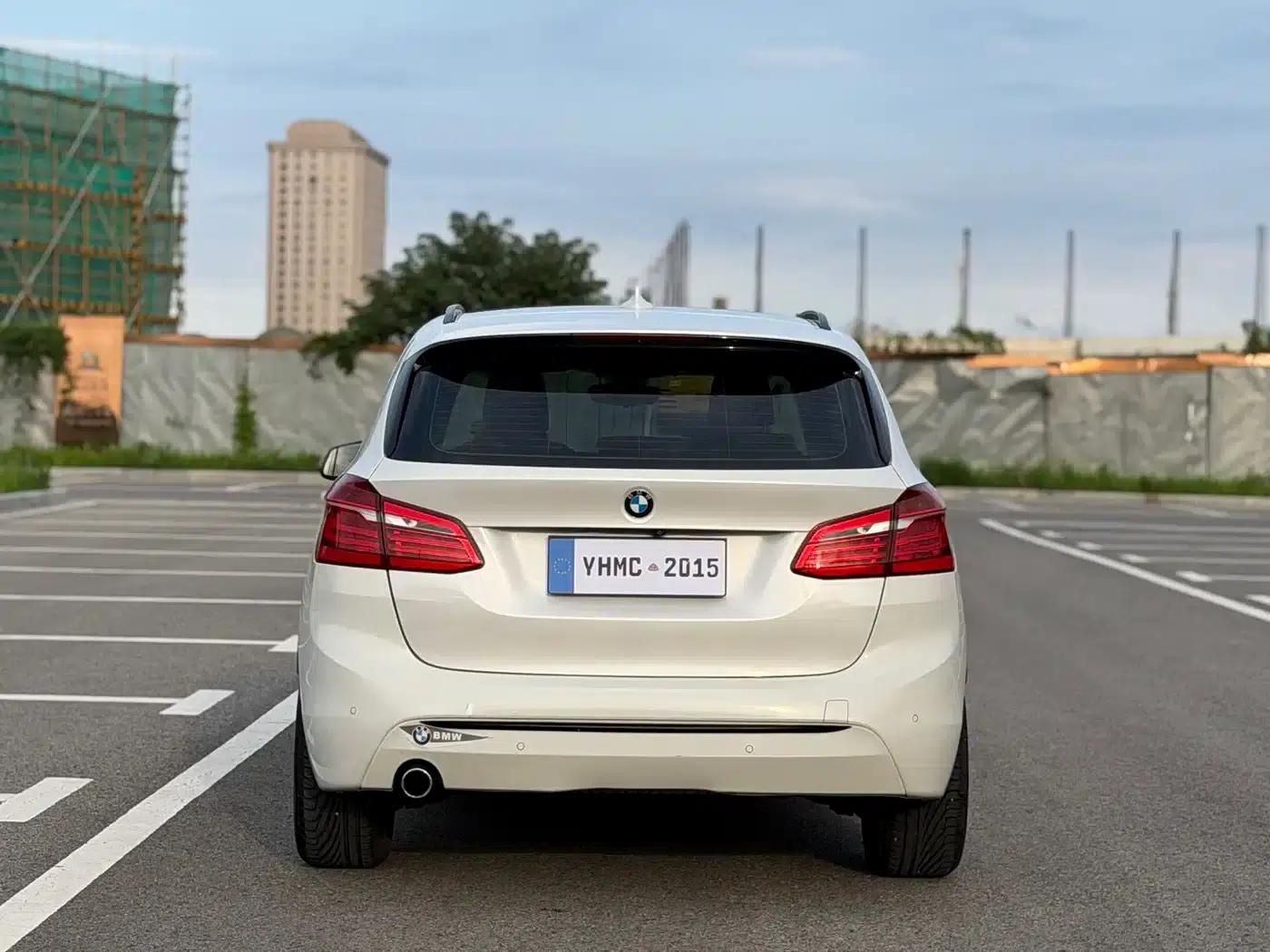 2016 BMW 2 Series Gran Tourer 218i Sport Design Package — миниатюра 19