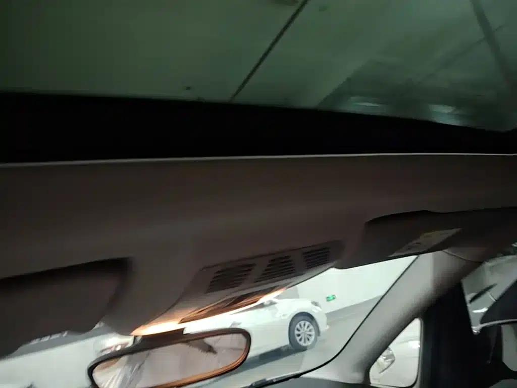 2016 BMW 2 Series Gran Tourer 218i Sport Design Package — миниатюра 18