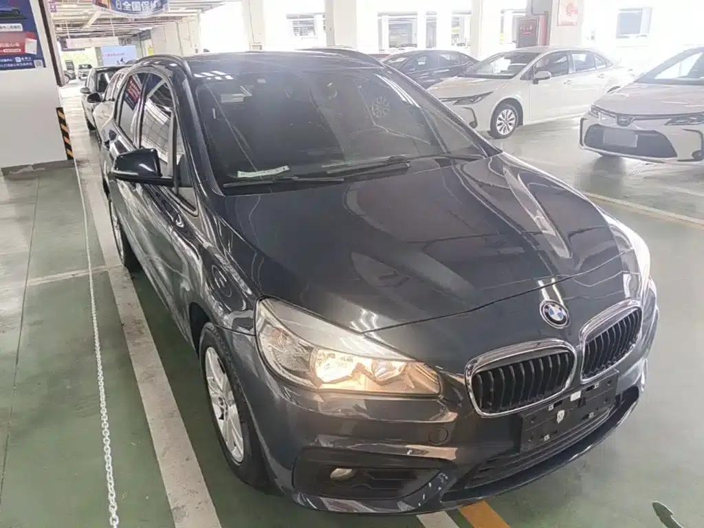 2015 BMW 2 Series Gran Tourer 218i Leading Edition (Imported) — миниатюра 4